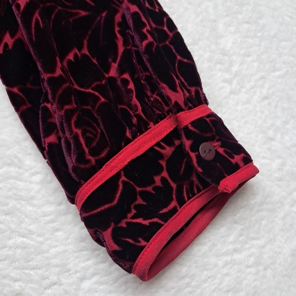 Sundance Top Women's Medium Red Velvet Burnout Button Up Long‎ Sleeve Silk Blend - Picture 6 of 9